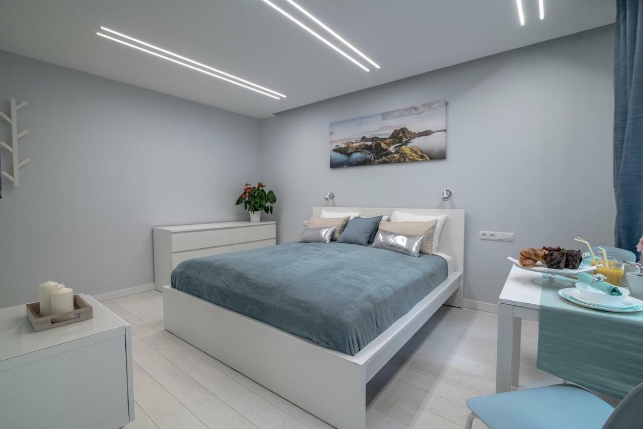 Wlr Apartments - Hoza I วอร์ซอ ภายนอก รูปภาพ
