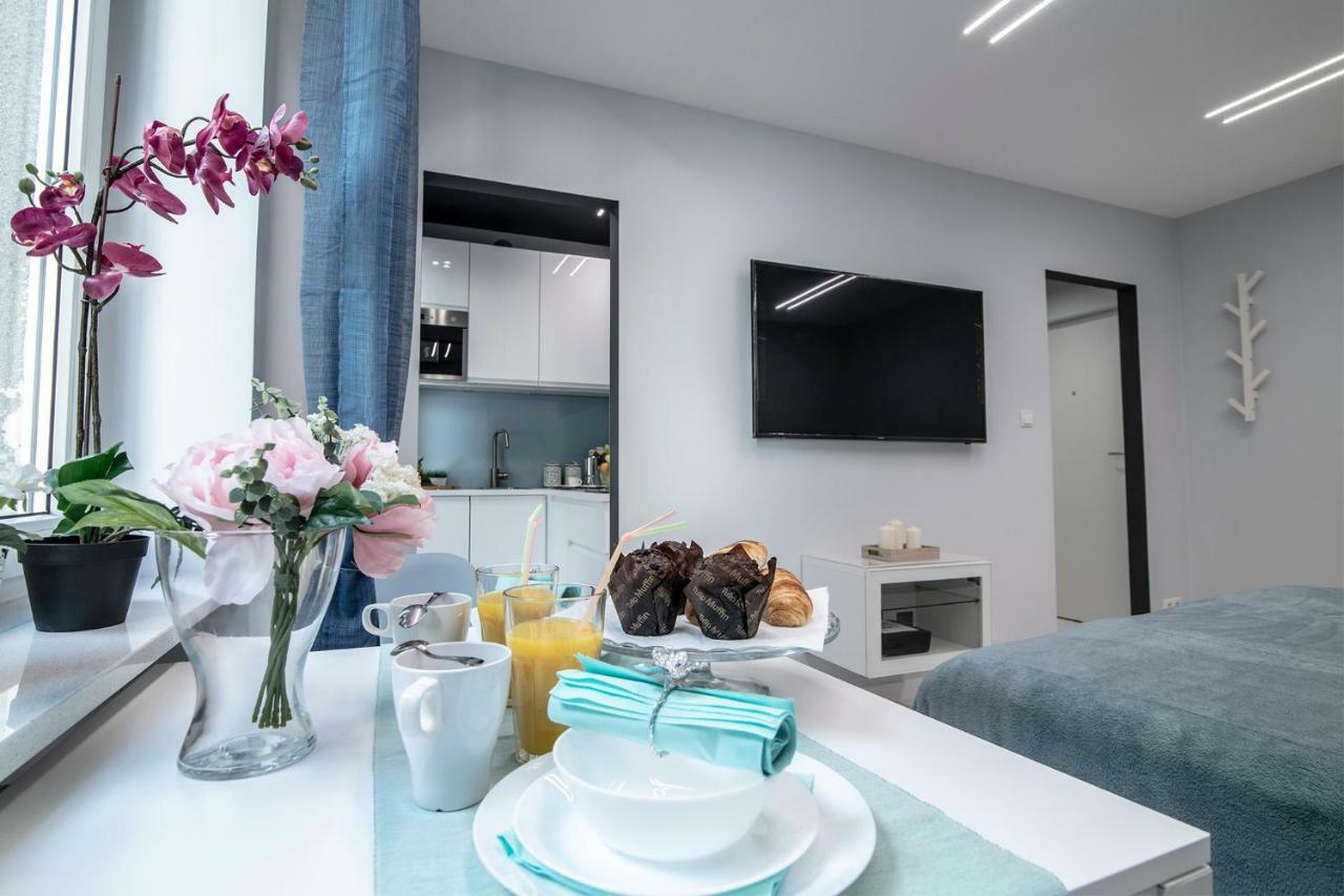 Wlr Apartments - Hoza I วอร์ซอ ภายนอก รูปภาพ