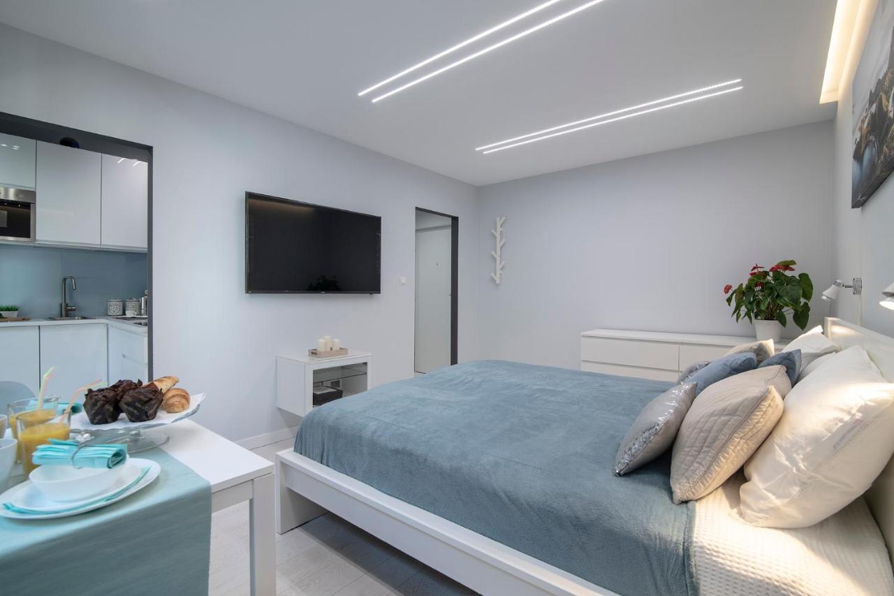 Wlr Apartments - Hoza I วอร์ซอ ภายนอก รูปภาพ